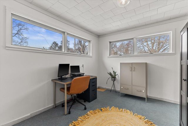 627 W Wisconsin AVENUE, Oconomowoc, WI 53066