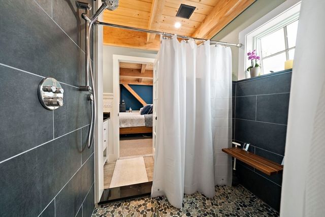 4 Holly Rd, Marshfield, MA 02050