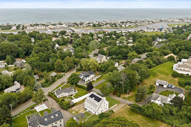 4 Holly Rd, Marshfield, MA 02050