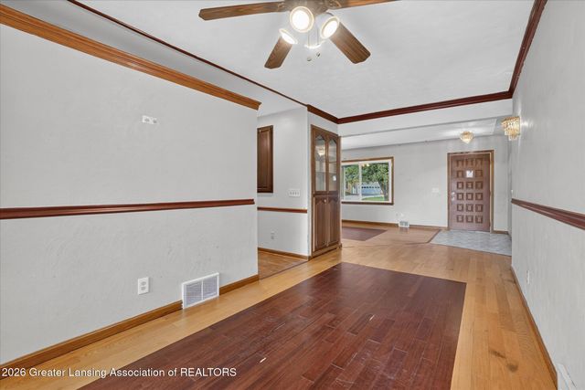 15157 Pinehurst Drive, Lansing, MI 48906