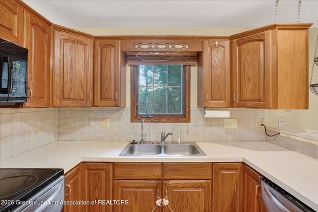15157 Pinehurst Drive, Lansing, MI 48906