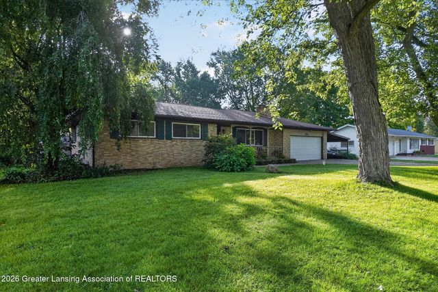 15157 Pinehurst Drive, Lansing, MI 48906