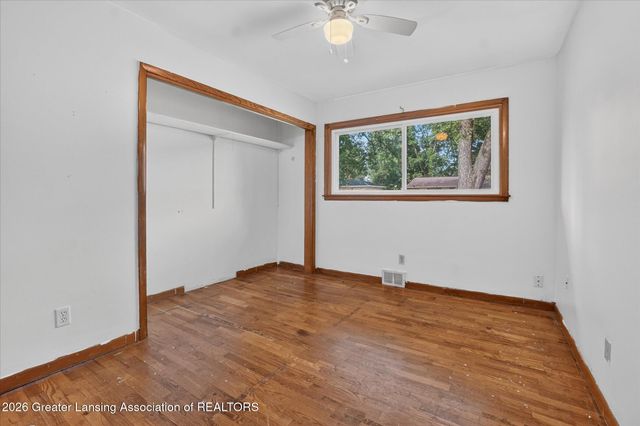 15157 Pinehurst Drive, Lansing, MI 48906