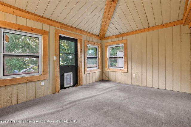 15157 Pinehurst Drive, Lansing, MI 48906