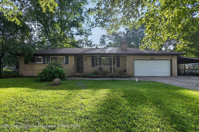 15157 Pinehurst Drive, Lansing, MI 48906