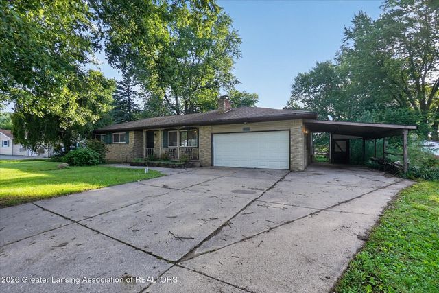 15157 Pinehurst Drive, Lansing, MI 48906
