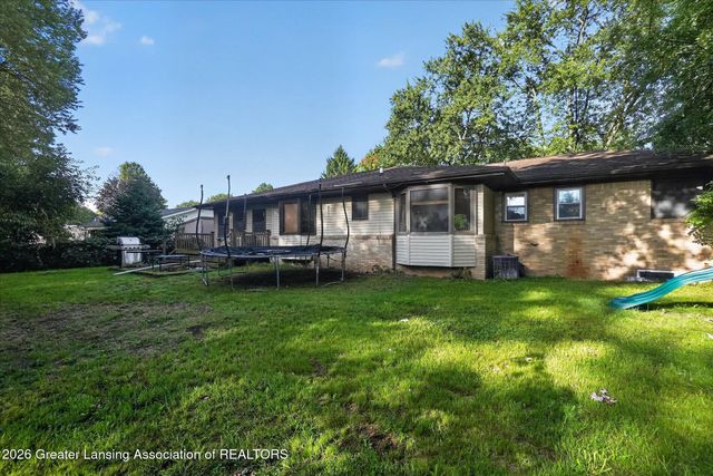 15157 Pinehurst Drive, Lansing, MI 48906