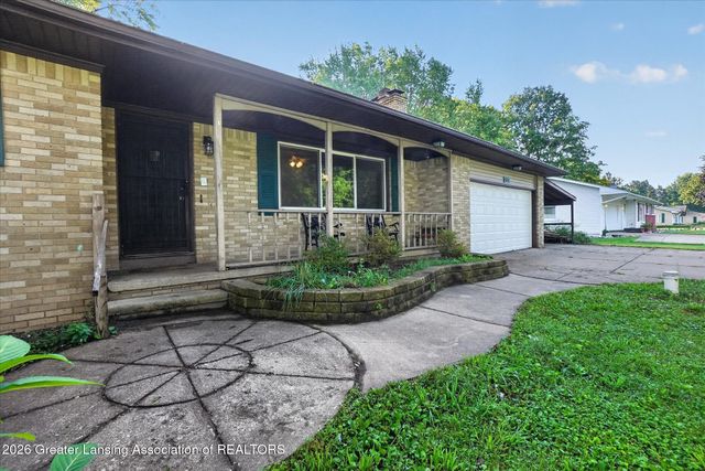 15157 Pinehurst Drive, Lansing, MI 48906