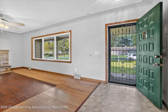 15157 Pinehurst Drive, Lansing, MI 48906