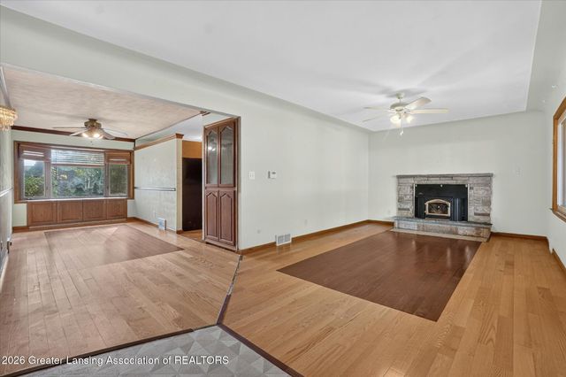 15157 Pinehurst Drive, Lansing, MI 48906