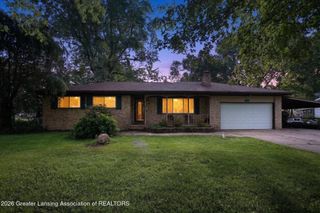 15157 Pinehurst Drive, Lansing, MI 48906