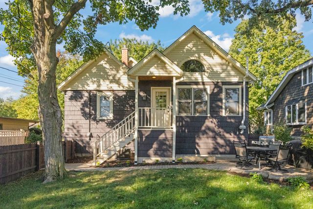 151 S Craig Place, Lombard, IL 60148