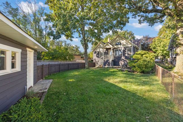 151 S Craig Place, Lombard, IL 60148