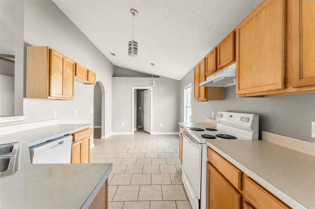 881 VANDERBILT DRIVE, Eustis, FL 32726