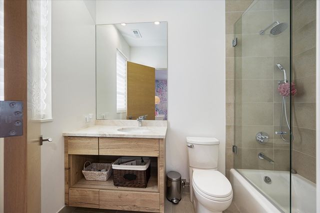 176 S Arlington Avenue, Elmhurst, IL 60126