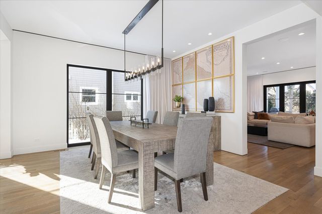 176 S Arlington Avenue, Elmhurst, IL 60126