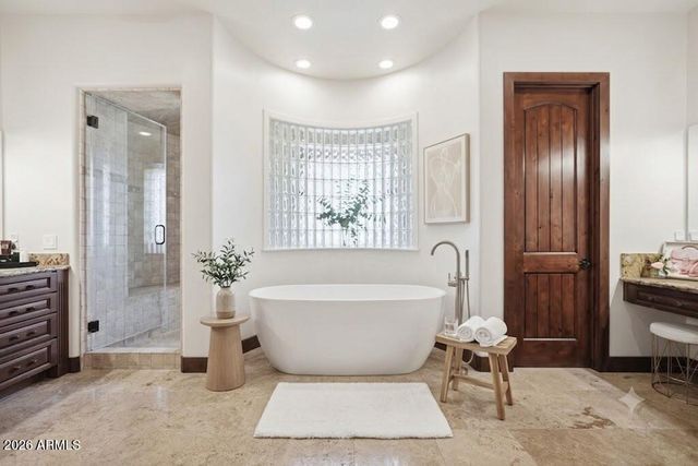 13044 E COCHISE Road, Scottsdale, AZ 85259