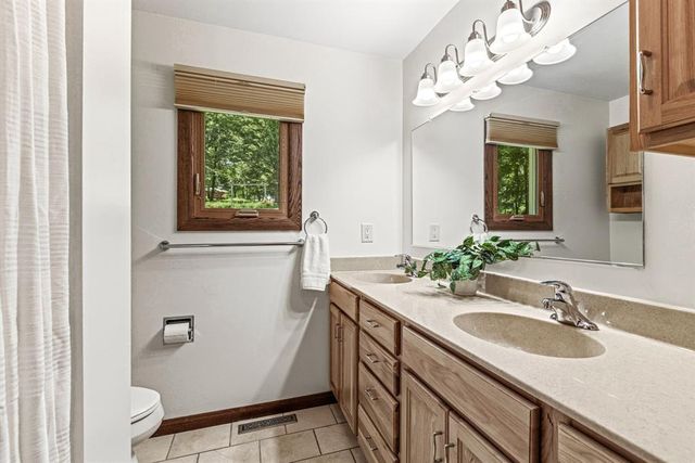 S8250 Todd Road, Eau Claire, WI 54701