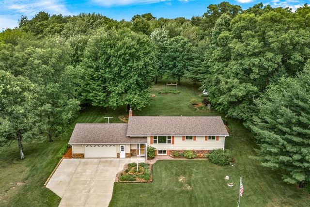 S8250 Todd Road, Eau Claire, WI 54701
