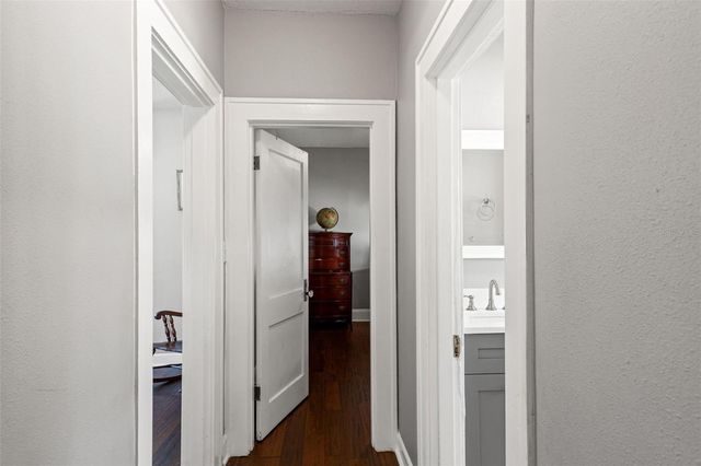 905 E HANNA AVENUE, Tampa, FL 33604