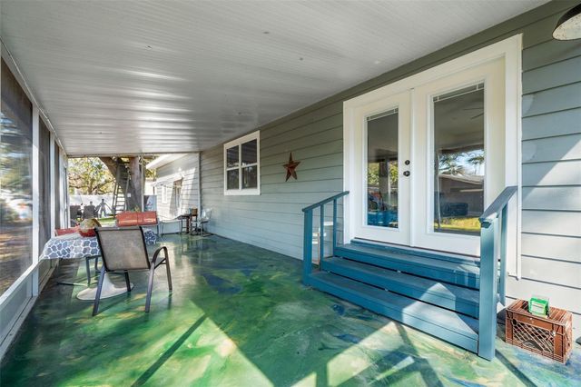 905 E HANNA AVENUE, Tampa, FL 33604