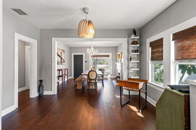 905 E HANNA AVENUE, Tampa, FL 33604