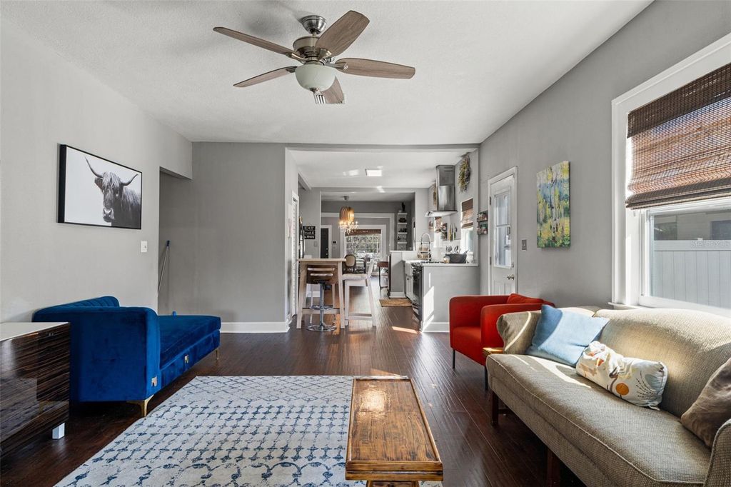 Image 22 of property listing at 905 E HANNA AVENUE, Tampa, FL 33604