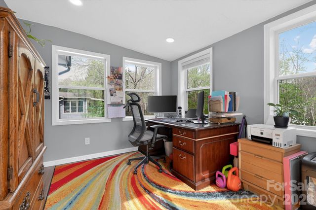 1163 Hidden Creek Circle, Hickory, NC 28602