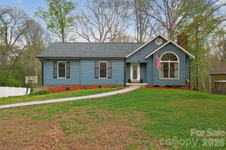 1163 Hidden Creek Circle, Hickory, NC 28602