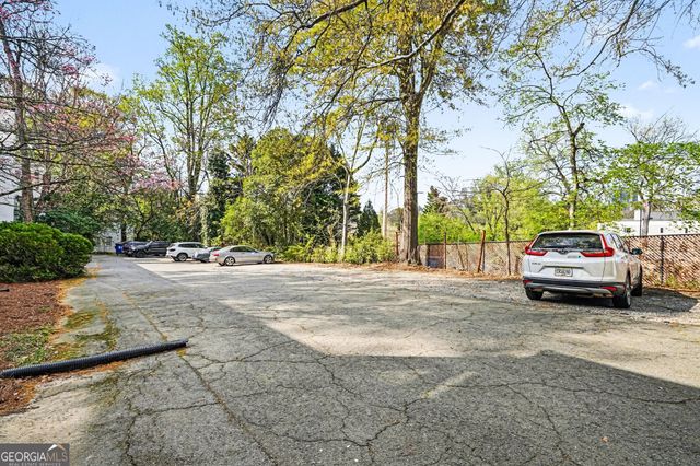 21 Peachtree Memorial Drive NW 8, Atlanta, GA 30309