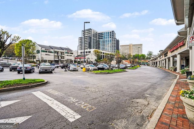 21 Peachtree Memorial Drive NW 8, Atlanta, GA 30309