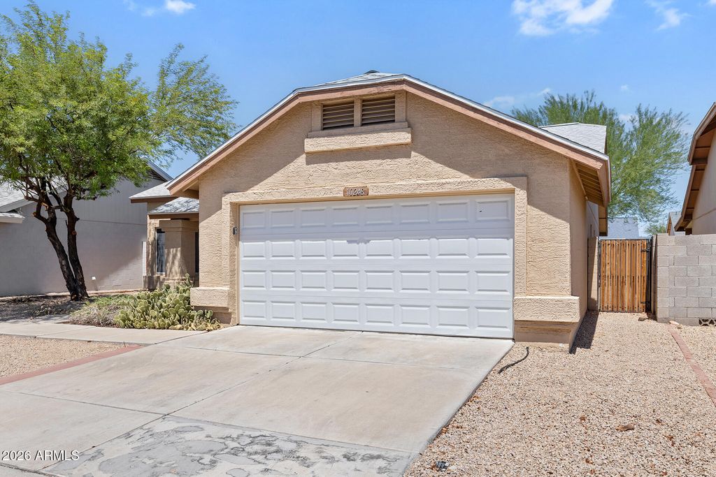10248 W MEDLOCK Drive, Glendale, AZ 85307 — photo 3