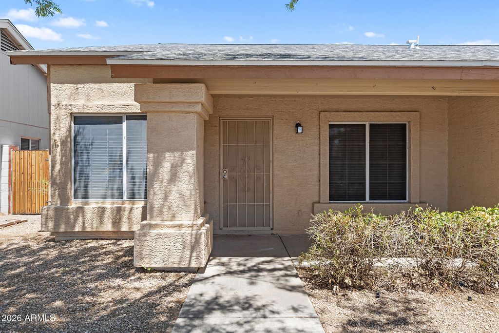 10248 W MEDLOCK Drive, Glendale, AZ 85307 — photo 5