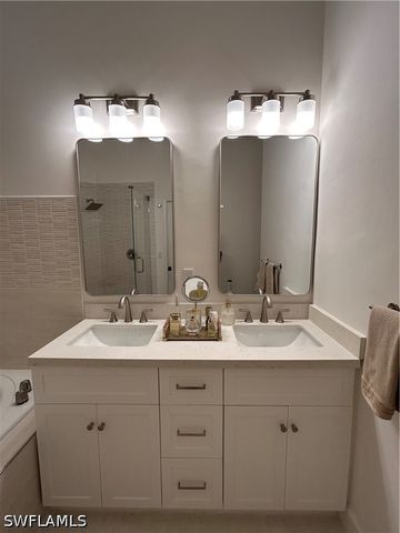 6703 Old Banyan WAY, Naples, FL 34109