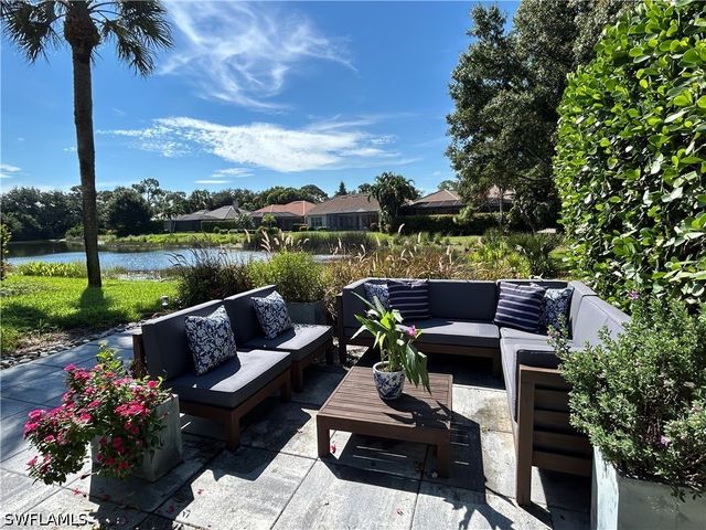 6703 Old Banyan WAY, Naples, FL 34109