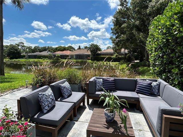 6703 Old Banyan WAY, Naples, FL 34109