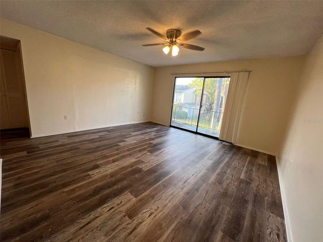 6043 VILLAGE CIRCLE 6043, Orlando, FL 32822