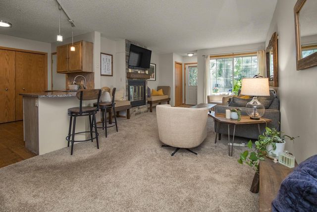 12822 Echo Lane, Apple Valley, MN 55124