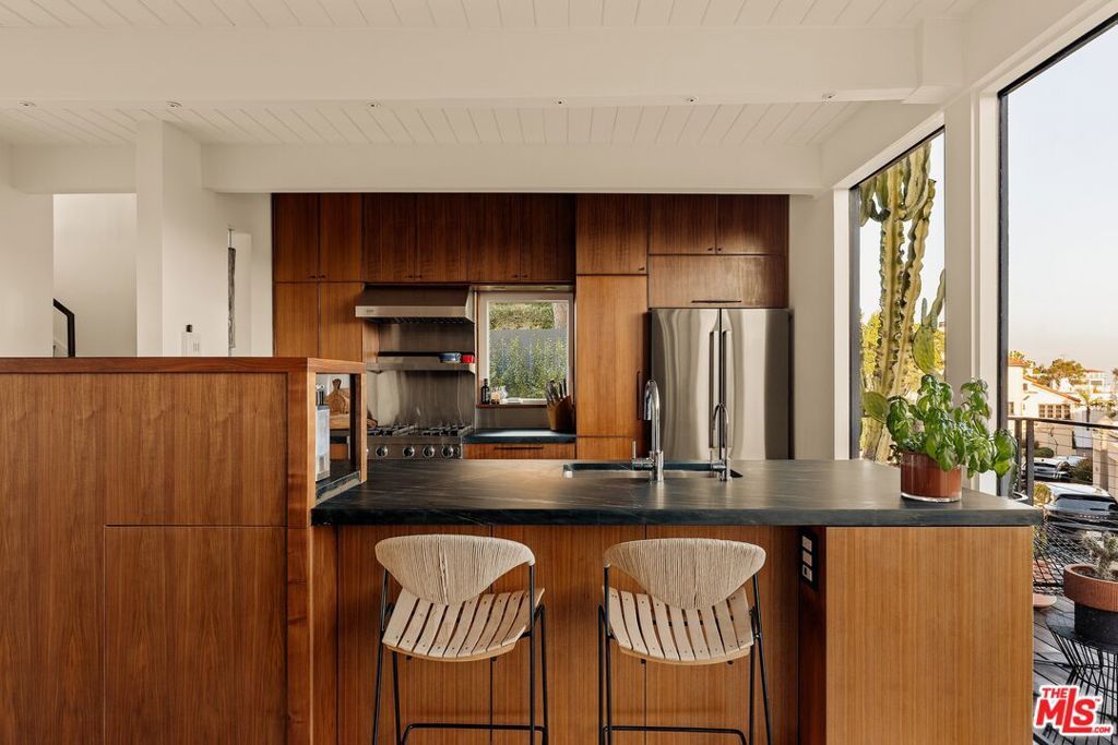 8937 Appian Way, Los Angeles, CA 90046 — photo 4