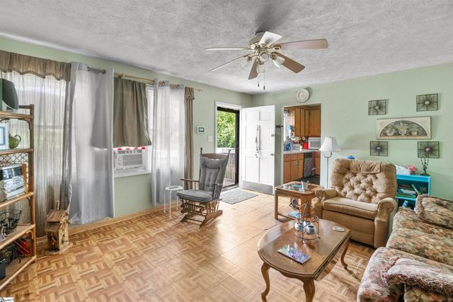 120 Jay Drive, Greenville, SC 29611