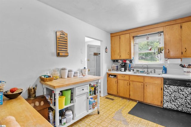 120 Jay Drive, Greenville, SC 29611
