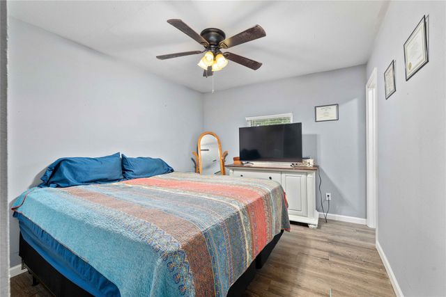 1005 S Mary Street, Comanche, TX 76442