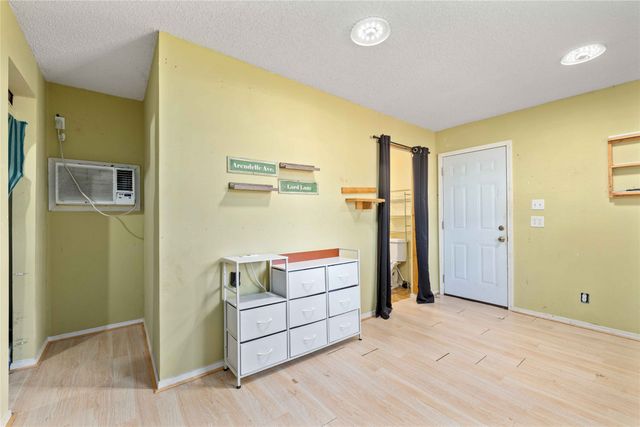 1005 S Mary Street, Comanche, TX 76442