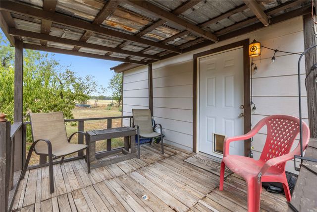 1005 S Mary Street, Comanche, TX 76442