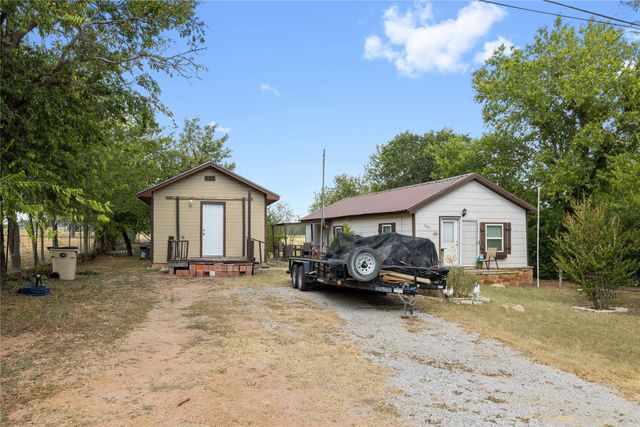 1005 S Mary Street, Comanche, TX 76442