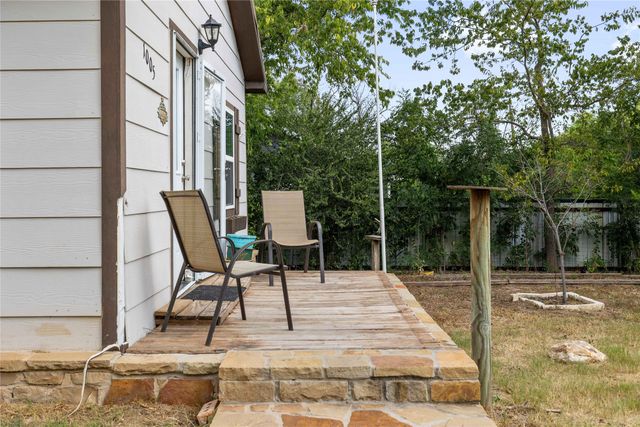 1005 S Mary Street, Comanche, TX 76442