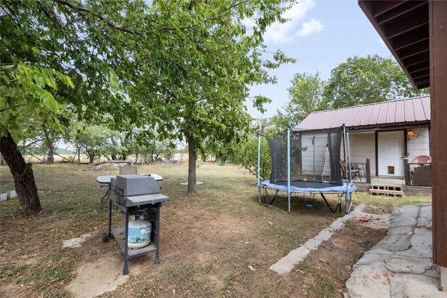 1005 S Mary Street, Comanche, TX 76442