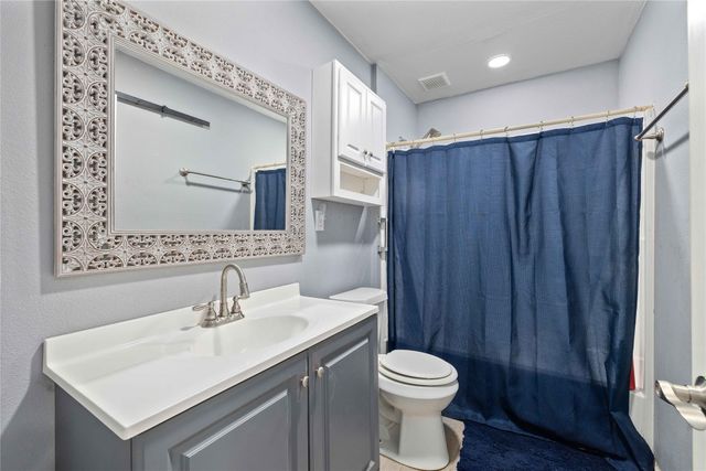 1005 S Mary Street, Comanche, TX 76442