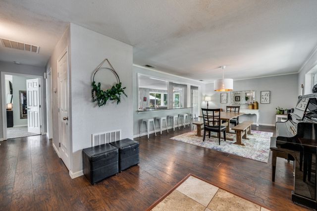 5824 Briarcliff Road, Haltom City, TX 76117