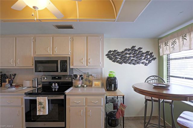 4711 Santa Barbara BLVD 4, Cape Coral, FL 33914